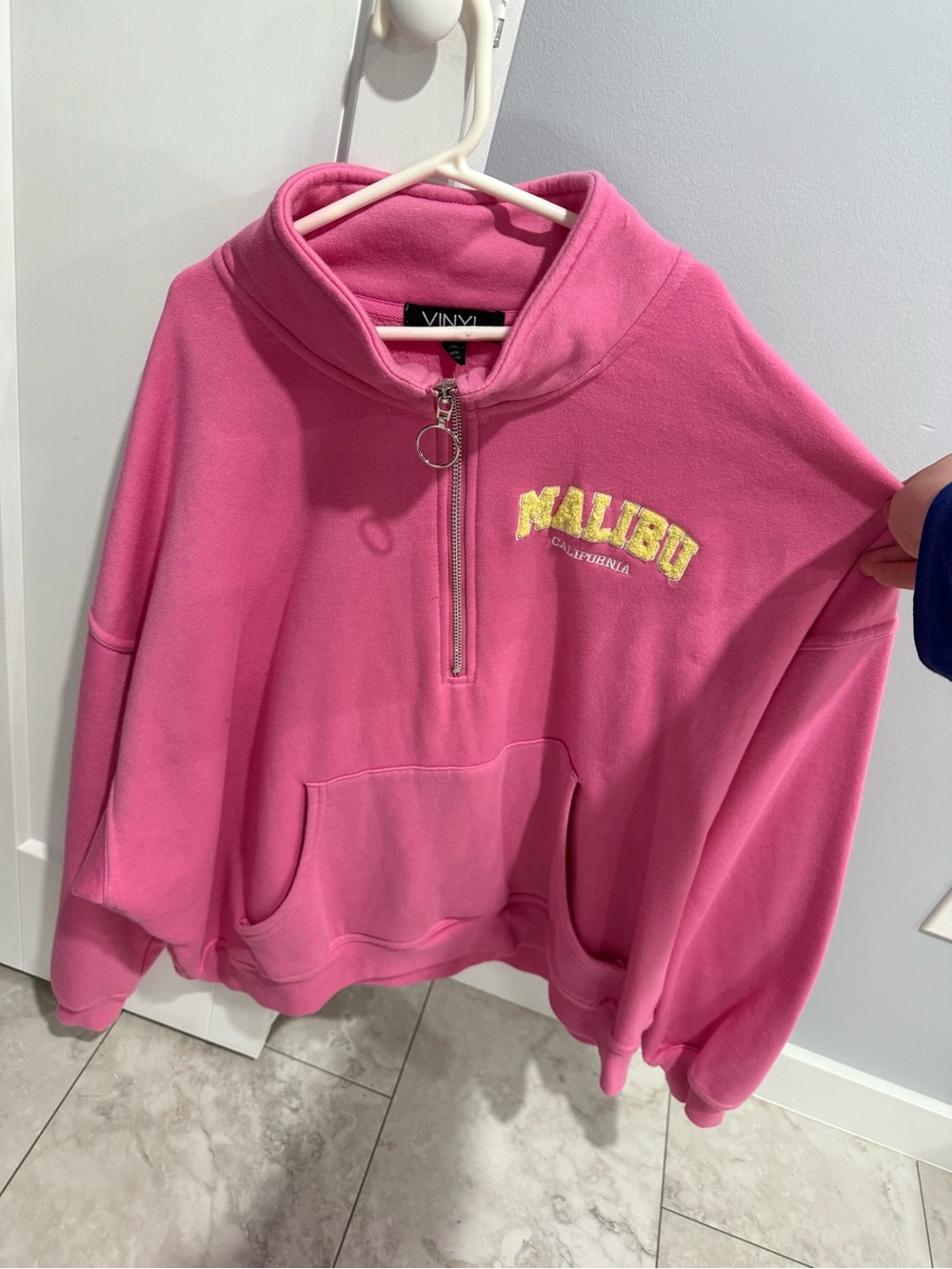 Pink Crewneck - Picture 1 of 7